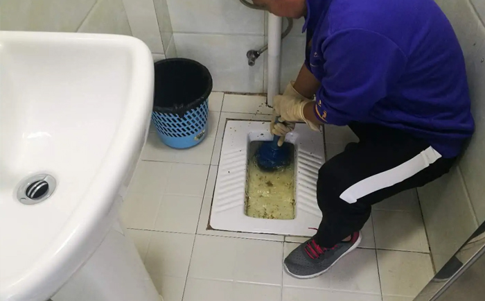 共和疏通蹲坑